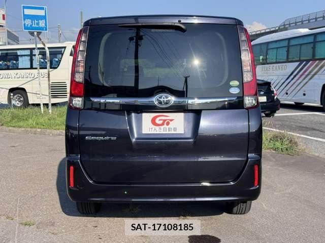 Toyota ESQUIRE 2015-05 8485355-3
