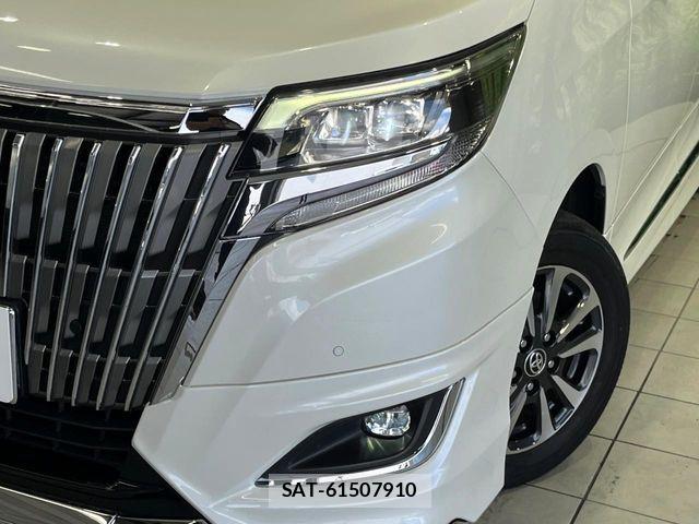 Toyota ESQUIRE 2020-08 8524777-12