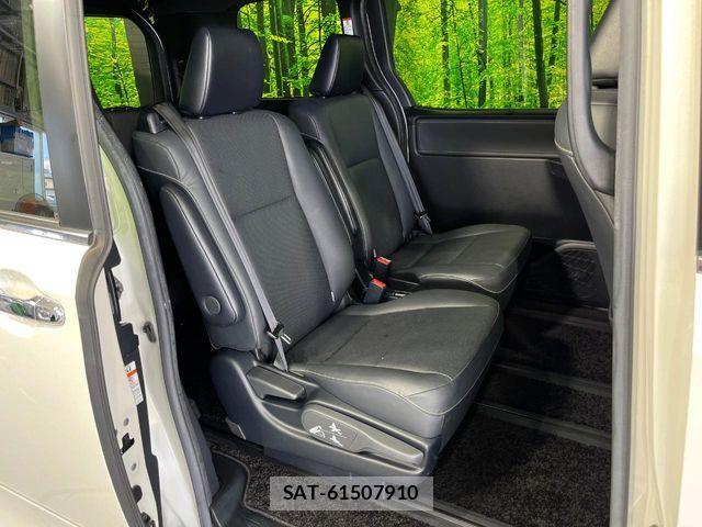 Toyota ESQUIRE 2020-08 8524777-8