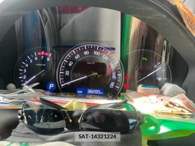 Toyota ESQUIRE 2021-10 8561810-14