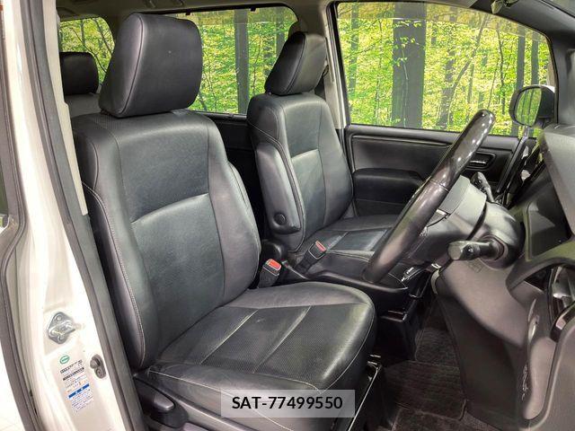 Toyota ESQUIRE 2014-11 8561811-7