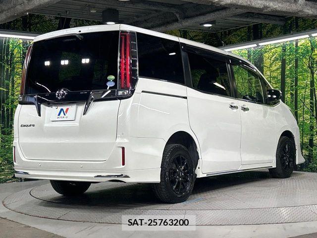 Toyota ESQUIRE 2019-10 8666105-19