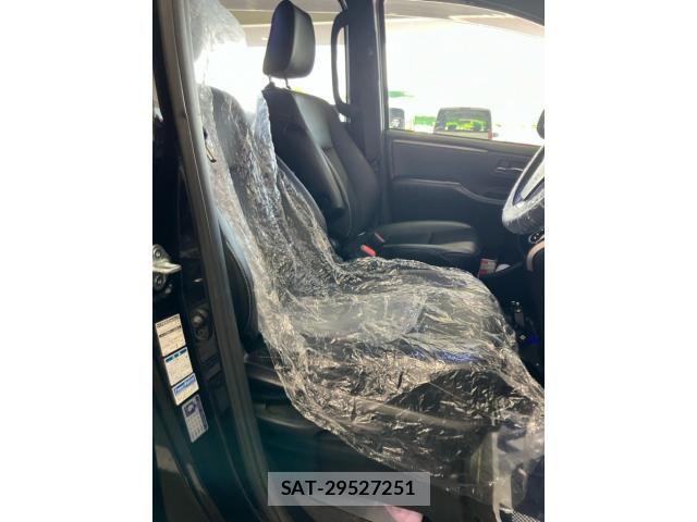 Toyota ESQUIRE 2016-06 8741956-17