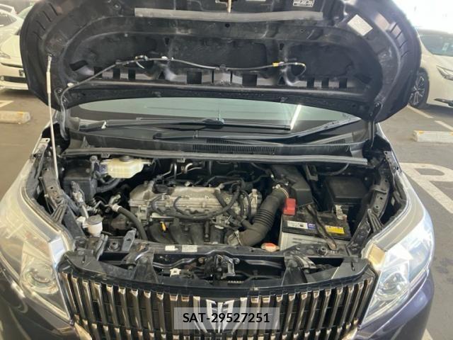 Toyota ESQUIRE 2016-06 8741956-26