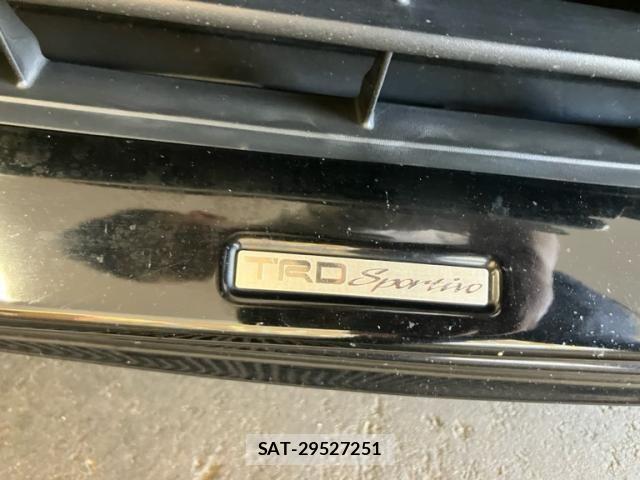 Toyota ESQUIRE 2016-06 8741956-3