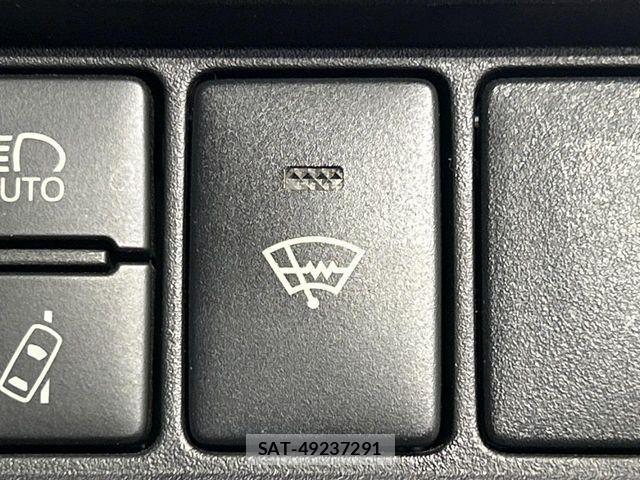 Toyota ESQUIRE 2018-01 8780122-5