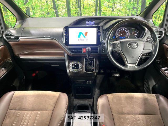 Toyota ESQUIRE 2019-09 8795880-2