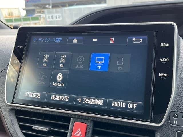 Toyota ESQUIRE 2018-06 468636-10