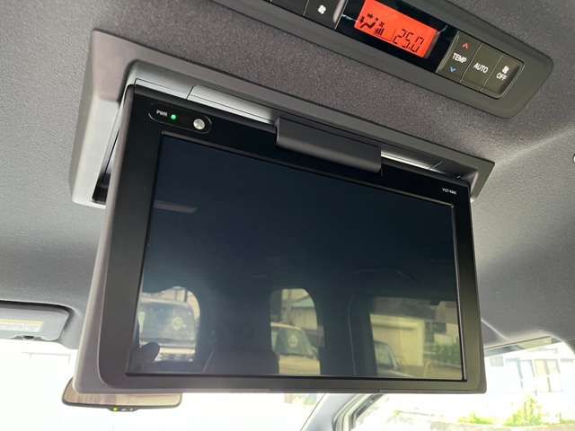 Toyota ESQUIRE 2018-06 468636-11