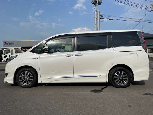 Toyota ESQUIRE 2018-06 468636-3