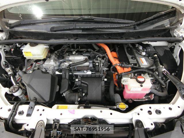 Toyota ESQUIRE 2015-03 861529-3