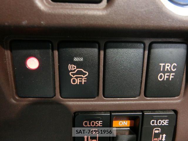 Toyota ESQUIRE 2015-03 861529-6