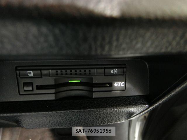 Toyota ESQUIRE 2015-03 861529-8