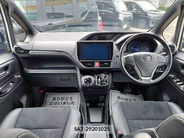 Toyota ESQUIRE 2019-02 1078270-1