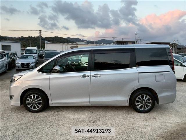 Toyota ESQUIRE 2020-10 1824306-9