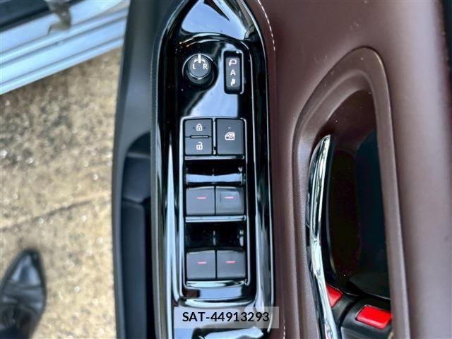 Toyota ESQUIRE 2020-10 1824306-15