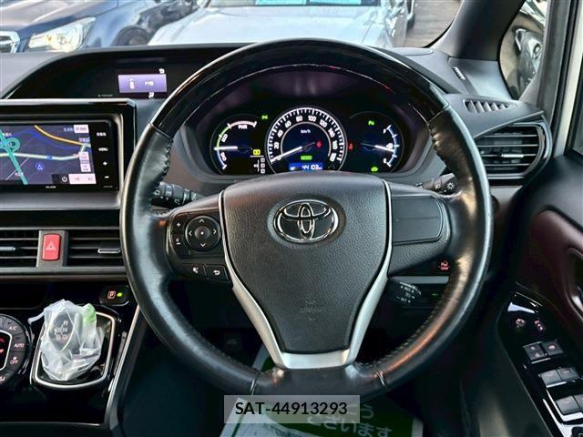 Toyota ESQUIRE 2020-10 1824306-22