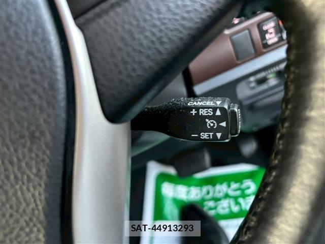 Toyota ESQUIRE 2020-10 1824306-26