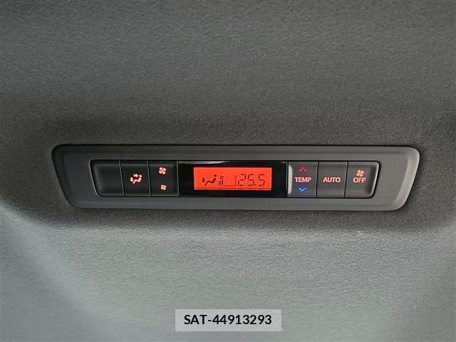 Toyota ESQUIRE 2020-10 1824306-29