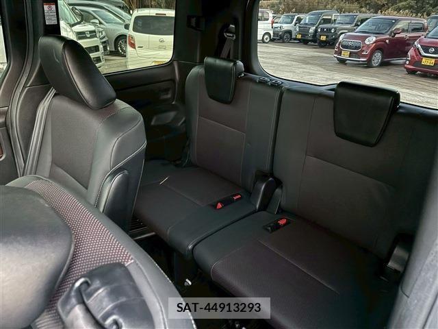 Toyota ESQUIRE 2020-10 1824306-4