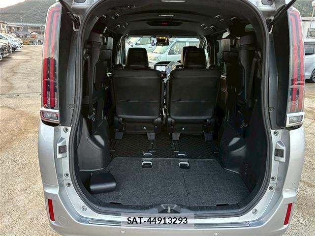 Toyota ESQUIRE 2020-10 1824306-6