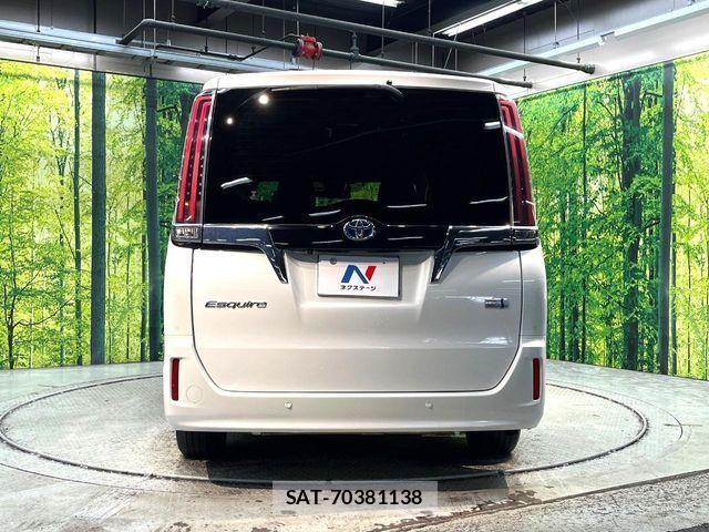 Toyota ESQUIRE 2019-08 3905342-14