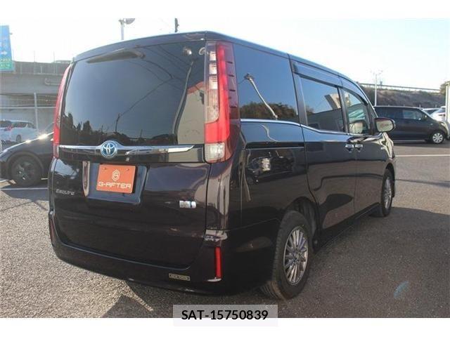 Toyota ESQUIRE 2016-07 4323545-9