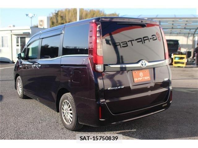 Toyota ESQUIRE 2016-07 4323545-11