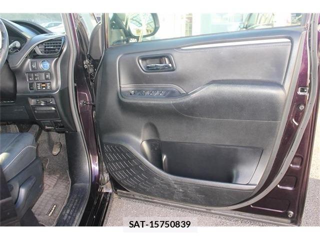 Toyota ESQUIRE 2016-07 4323545-29