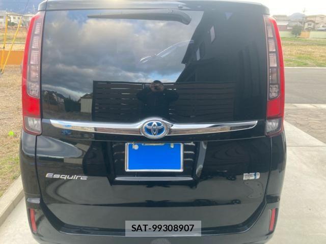 Toyota ESQUIRE 2014-11 5867324-9