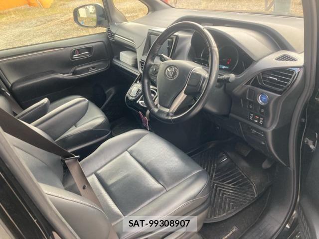 Toyota ESQUIRE 2014-11 5867324-5