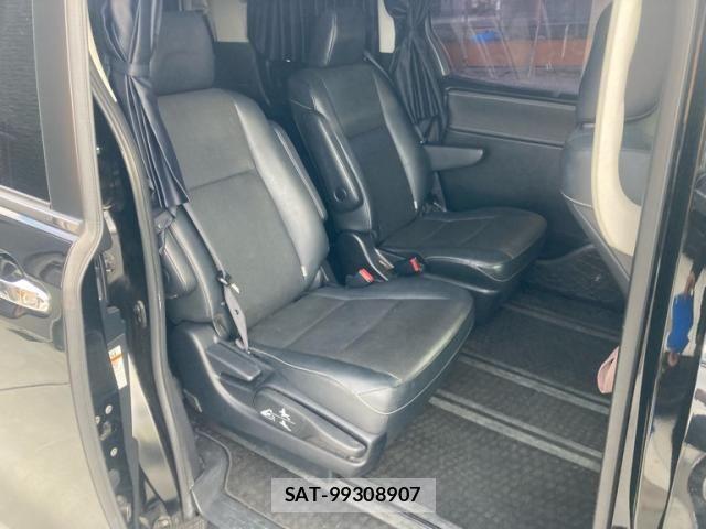 Toyota ESQUIRE 2014-11 5867324-8