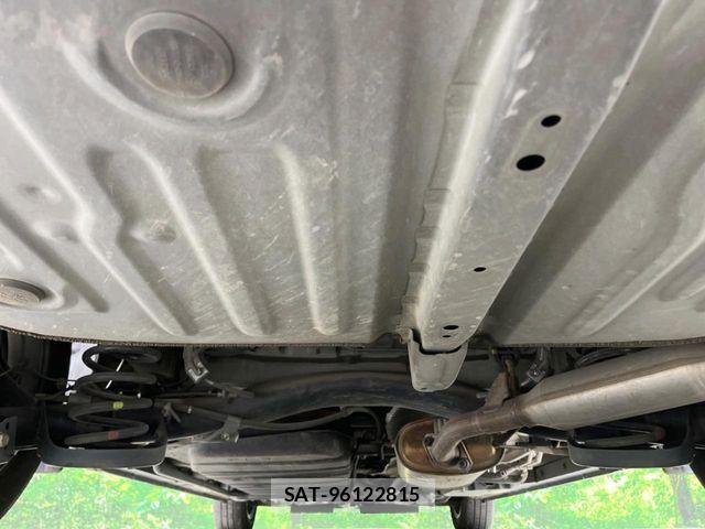 Toyota ESQUIRE 2019-06 6005057-18