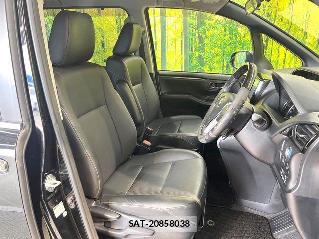 Toyota ESQUIRE 2015-10 6214375-7