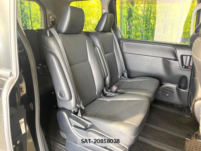 Toyota ESQUIRE 2015-10 6214375-8