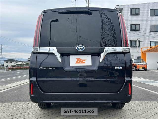 Toyota ESQUIRE 2018-12 6214382-13