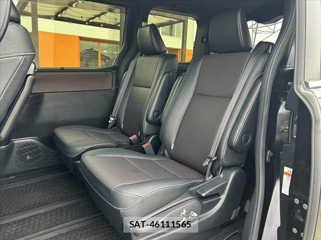 Toyota ESQUIRE 2018-12 6214382-17
