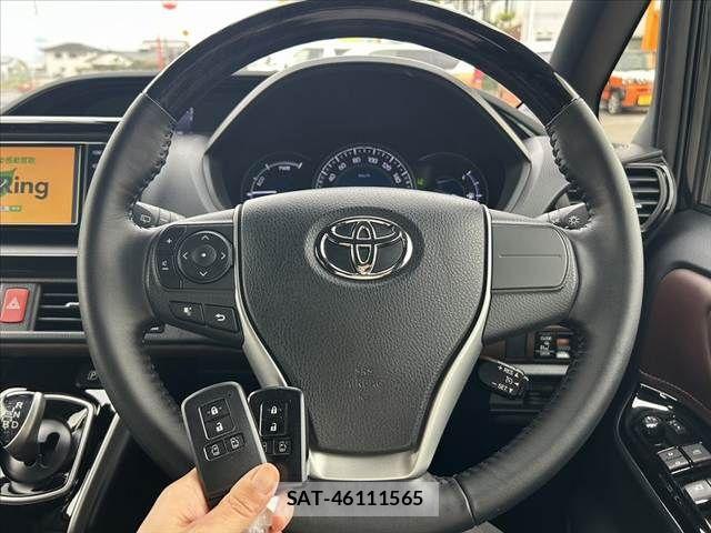 Toyota ESQUIRE 2018-12 6214382-23