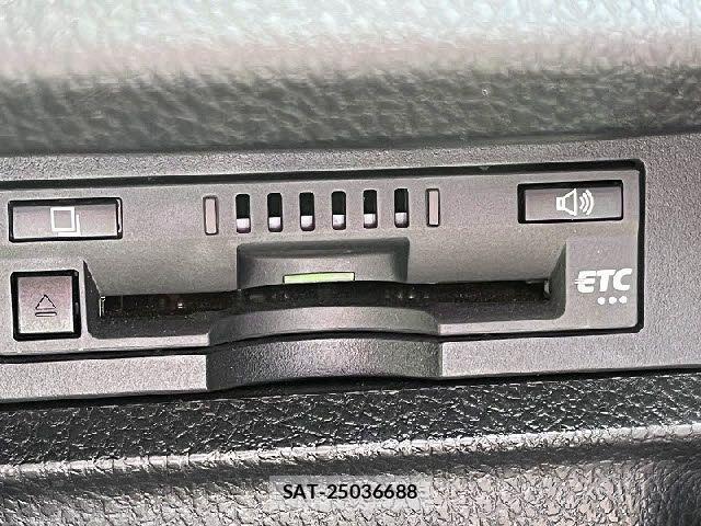 Toyota ESQUIRE 2016-10 6303985-18