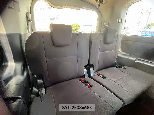 Toyota ESQUIRE 2016-10 6303985-24