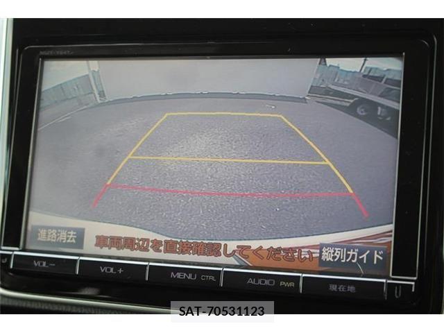 Toyota ESQUIRE 2016-03 6671235-2