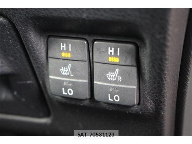 Toyota ESQUIRE 2016-03 6671235-3