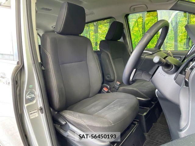 Toyota ESQUIRE 2014-11 6682653-8