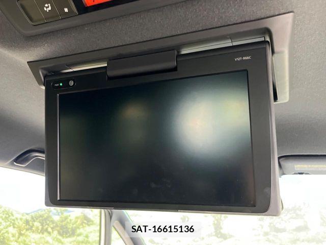 Toyota ESQUIRE 2017-11 6716109-3