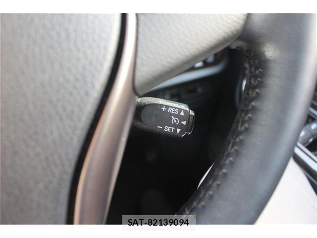 Toyota ESQUIRE 2018-02 6751481-4