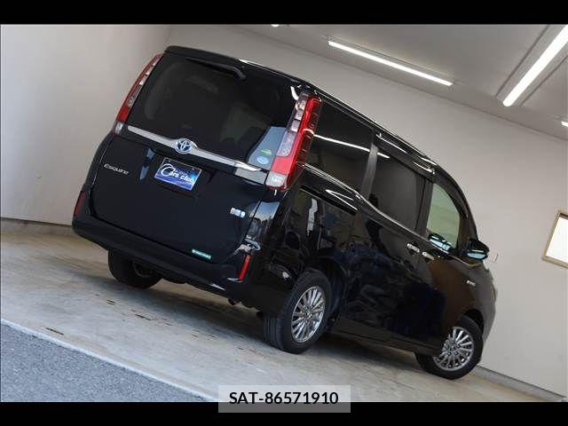 Toyota ESQUIRE 2014-12 6814847-11