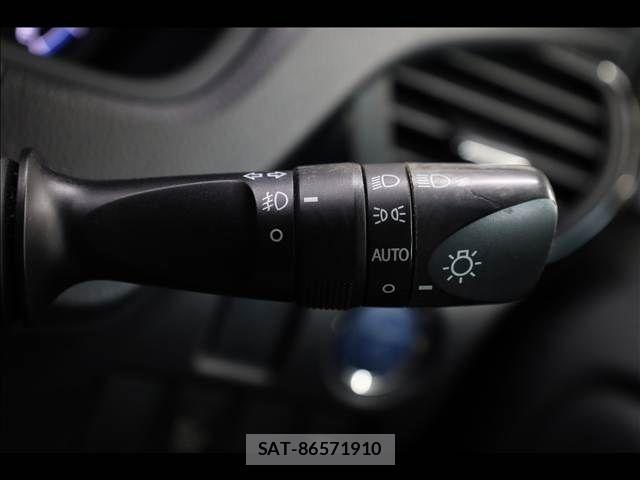 Toyota ESQUIRE 2014-12 6814847-14