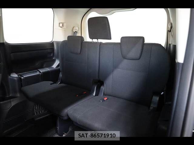 Toyota ESQUIRE 2014-12 6814847-18