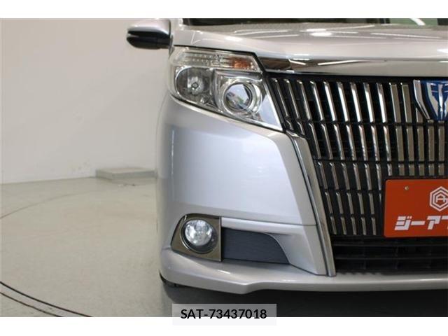 Toyota ESQUIRE 2015-06 6814853-17