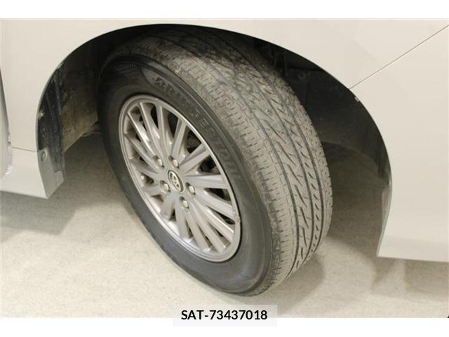 Toyota ESQUIRE 2015-06 6814853-29